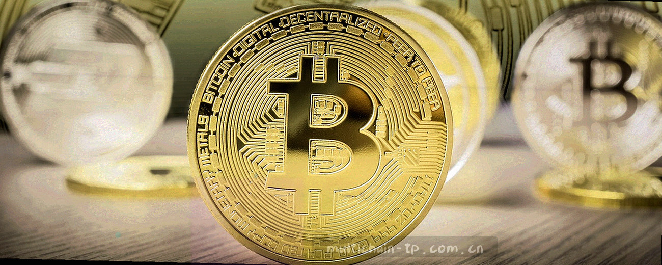 横向节奏轴，小版本以短刻度密集排列，特性版本以长刻度突出，轴线上不标注具体日期